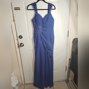 Elegant Blue Evening Gown